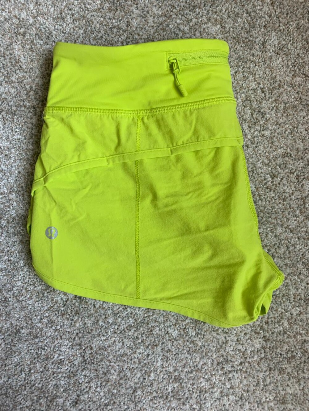 Lululemon Women's Speed Short 2.5", Antidote, size 4 NWT - Picture 8 of 9